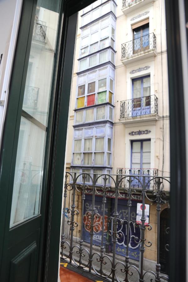 Apartament Piso Exclusivo Frente Al Casco Viejo Con Parking Gratis Bilbao Zewnętrze zdjęcie